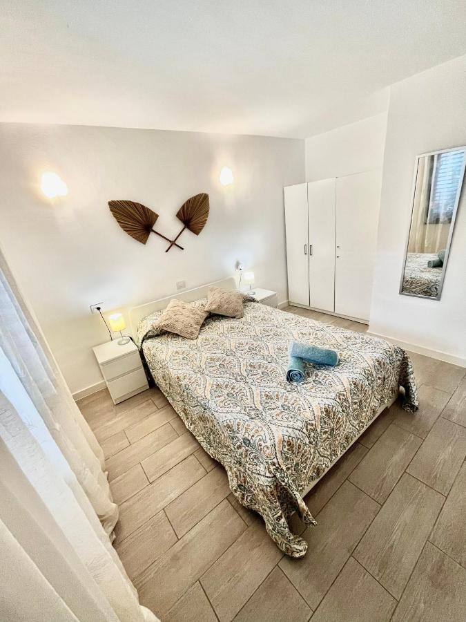 Cozy Apartment In Centric Area At Caleta De Fuste With Air Conditioner Екстериор снимка